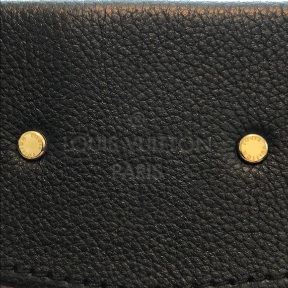 Louis Vuitton 2015 PALLAS Bag - Picture 4 of 12